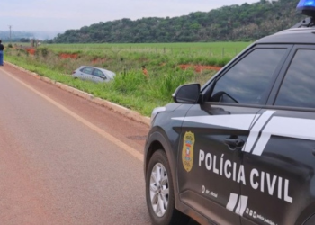 Corpo é encontrado ao lado de carro às margens de rodovia em MT