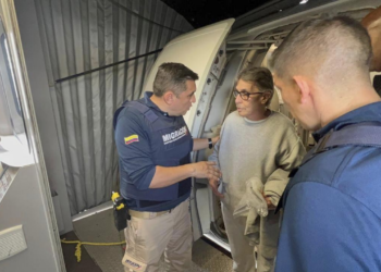 Cofundador do Cartel de Medellín é deportado para a Colômbia após 20 anos de prisão nos EUA