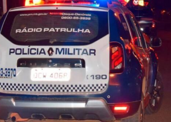 Adolescente é assassinado a tiros e mulher fica ferida na madrugada de Natal