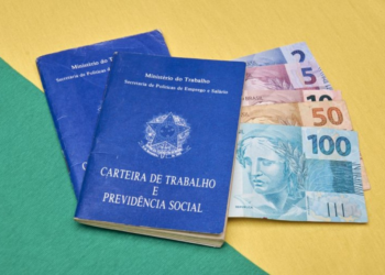 Plenário aprova propostas que limitam gastos do governo