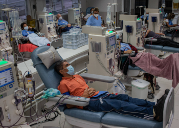 Clínicas de diálise que atendem SUS acionam Justiça contra Sabesp