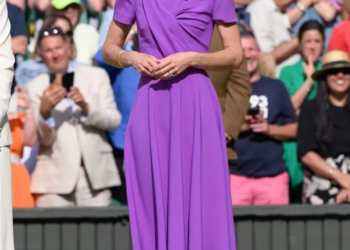 Moda modesta: Melania Trump e a guinada conservadora nas tendências