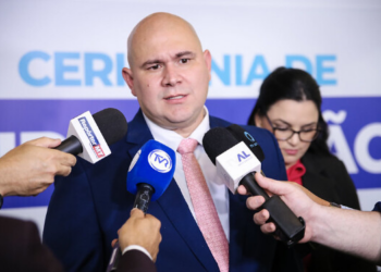 Abilio quer cortar R$ 100 milhões em despesas nos primeiros 100 dias: “Redução de 30% a 40% nos comissionados”