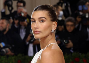 O penteado mais famoso da internet pode estar te deixando calva