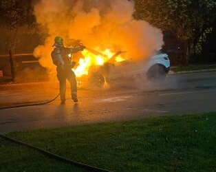 Vídeo mostra Range Rover Evoque pegando fogo em Sorriso