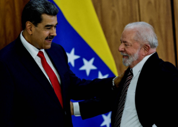 Maduro diz que não há crise com o Brasil e prega diálogo entre países