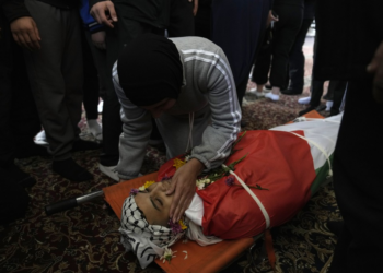 Ataque aéreo israelense mata três palestinos na Cisjordânia, diz Crescente Vermelho