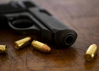 Empresário é ameaçado por bando em mercado, genro reage e mata um com tiro na cabeça