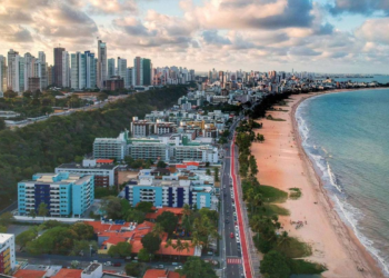 Como João Pessoa foi de capital 'esquecida' a nova 'queridinha' do verão do Nordeste