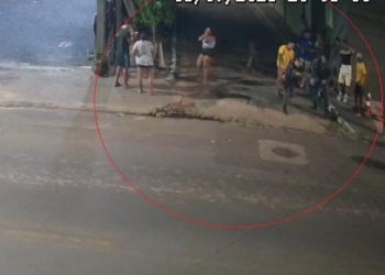 VÍDEO – PMs salvam vida de criança de 2 anos que estava convulsionando