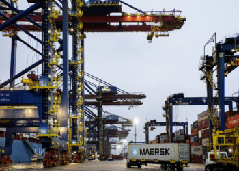 Autoridades investigam morte de trabalhador no Porto de Santos