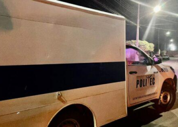 Homem ataca mulher com golpes de foice na cabeça e acaba assassinado a tiros