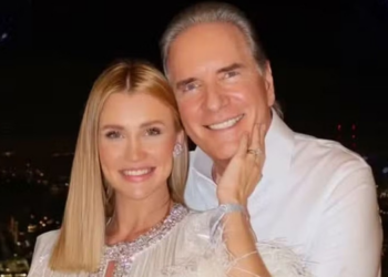 Siebert e Roberto Justus curtem fim de ano e planejam festão: ’10 anos de casamento’