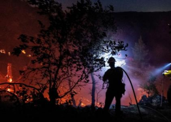 Fogo na Califórnia: México enviará bombeiros; mortes sobem a 11