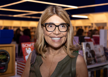 Vereadora do Novo se alia a Nunes por gestão privada de escolas municipais em SP