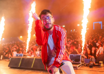 Como surgiu o funk que causou mal-estar político no Reino Unido e quem é DJ Holanda