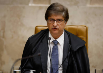 PGR se manifesta contra viagem de Bolsonaro aos EUA para posse de Trump