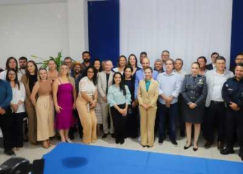 Flávia Moretti e Tião da Zaeli empossam nova equipe de secretários