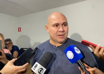 Abilio manda UBSs atenderem pacientes sem agendamento e independente do bairro onde vivem; vídeo