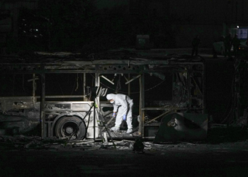 Ônibus explodem nos arredores de Tel Aviv; não há relato de feridos