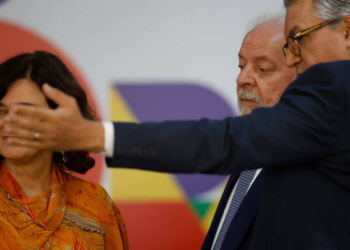 Lula decide substituir Nísia e Padilha é o favorito