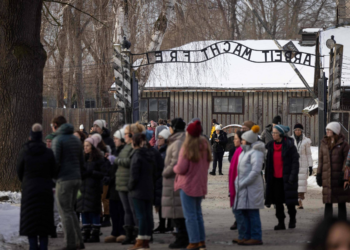 Nazismo assassinou milhões além dos judeus, de ciganos a Testemunhas de Jeová