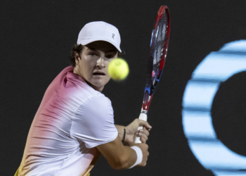 Guga diz que 'desengonçadinho' João Fonseca está no caminho de ser número 1