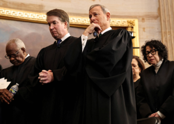 Trump não pode demitir chefe de órgão que protege delatores, diz Suprema Corte