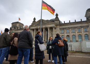 Vencedor, Friedrich Merz quer compor novo governo até a Páscoa