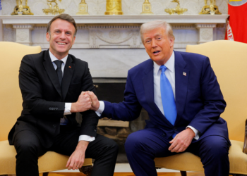 Trump diz não ver problema em envio de tropas de paz europeias para a Ucrânia e afirma que 'Putin aceitará'