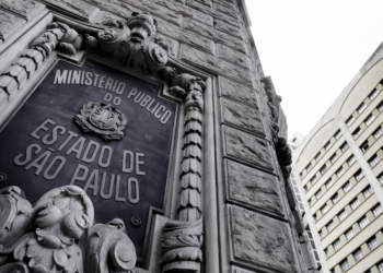 Fintechs ligadas ao PCC são alvo de operação do Gaeco e da PF em SP