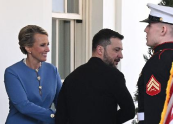 Após bate boca, Zelensky deixa Casa Branca sem assinar acordo com os EUA