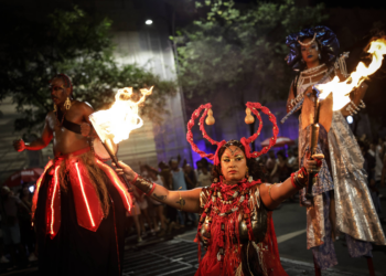 Bloco Ilú Obá De Min abre Carnaval de rua em São Paulo