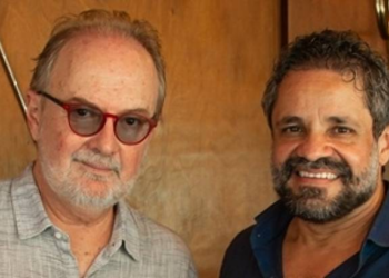 Cavaquinista Henrique Cazes e violonista Rogério Caetano celebram a genialidade de Waldir Azevedo em álbum