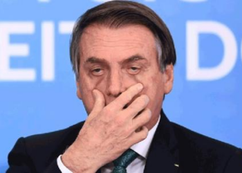 Em desespero, Bolsonaro tenta passar Lei da Ficha Limpa a sujo