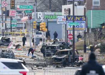 Queda de avião na Filadélfia deixa 7 mortos e 19 feridos