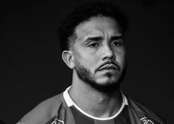 Jogador de futebol sofre mal súbito e morre em alojamento de time