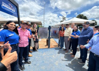 Botelho inaugura obras em Arenápolis e destaca desenvolvimento