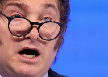 Milei, queridinho do mercado, vendeu terreno na lua e ainda culpou vítimas