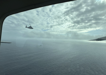 Helicóptero chinês voa a 3 metros de avião das Filipinas: 'Você está muito perto e é muito perigoso'