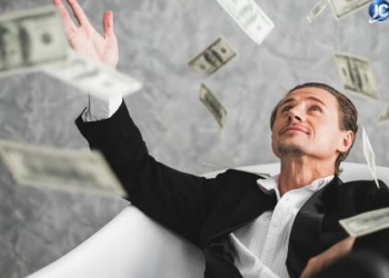 O estranho caso do trabalhador que luta para super-rico não ser taxado