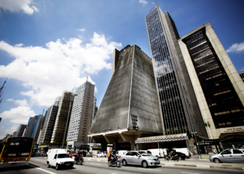 Fiesp defende reforma administrativa com avaliação de servidor, sem mexer em estabilidade