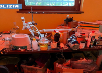 Polícia italiana prende fã de 'Breaking Bad' em operação em laboratório de metanfetamina