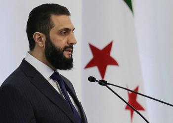 Líder da Síria anuncia formação de novo governo após depor ditador