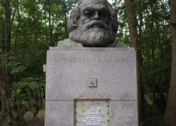 Karl Marx defendia a violência e a repressão política