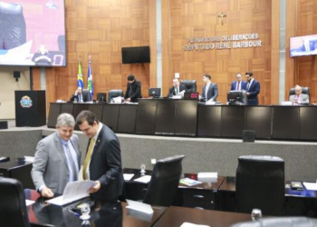 Assembleia cria Frente Parlamentar Evangélica