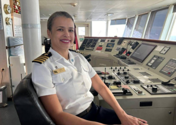 Comandante da Marinha Mercante lutou contra solidão e síndrome de impostora