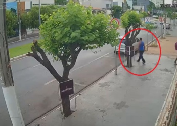 Vídeo mostra última imagem de garçom antes de desaparecer