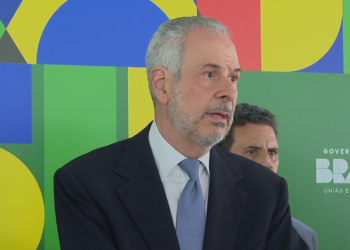 Chefe da COP 30 diz acreditar que maioria dos empresários dos EUA seguirão comprometidos com Acordo de Paris