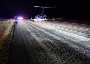 Com pane elétrica total, avião declara emergência e é 'guiado' por controladora de voo até pousar em segurança nos EUA; OUÇA
